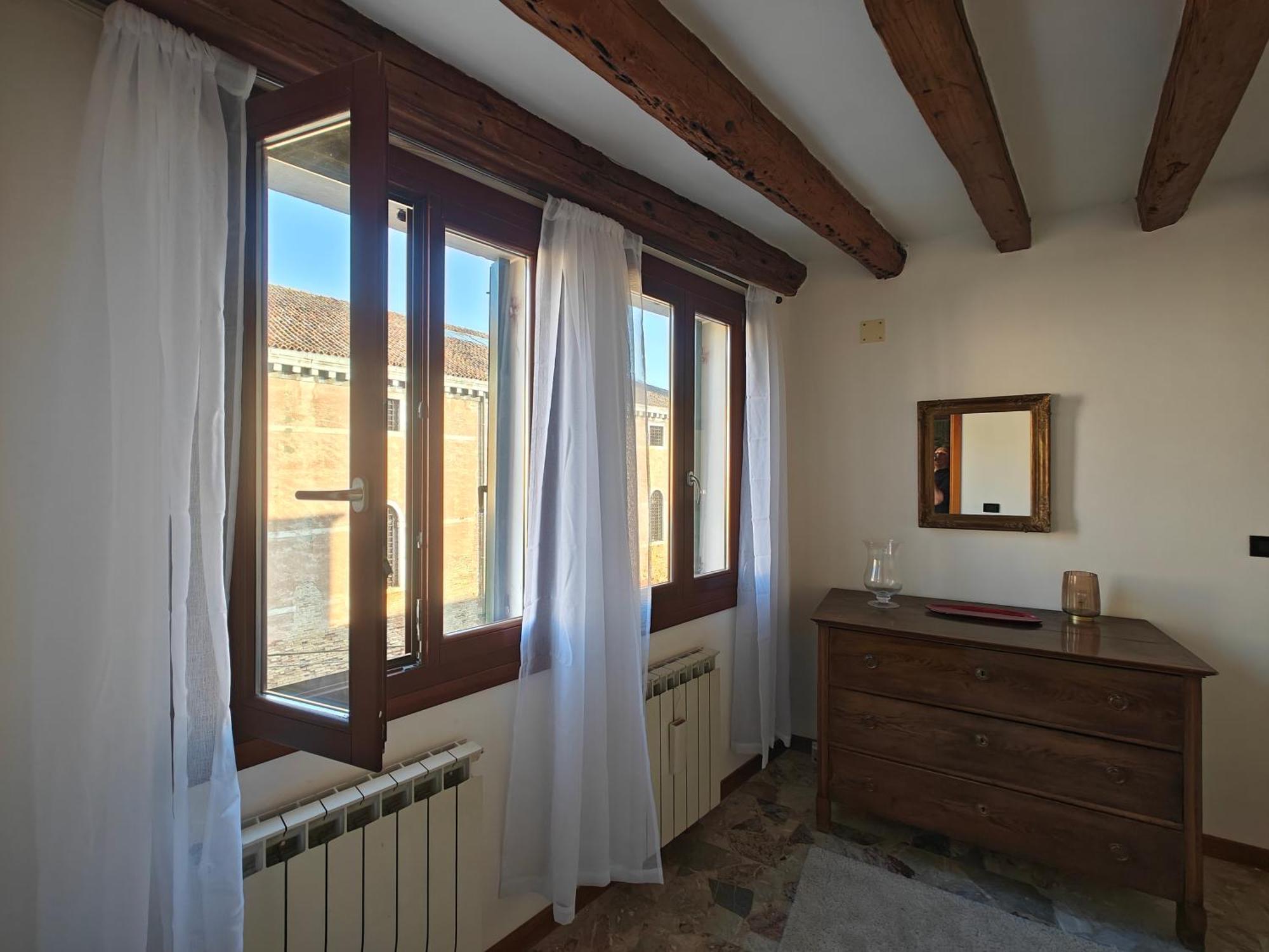 Castello Canal View Венеция Экстерьер фото